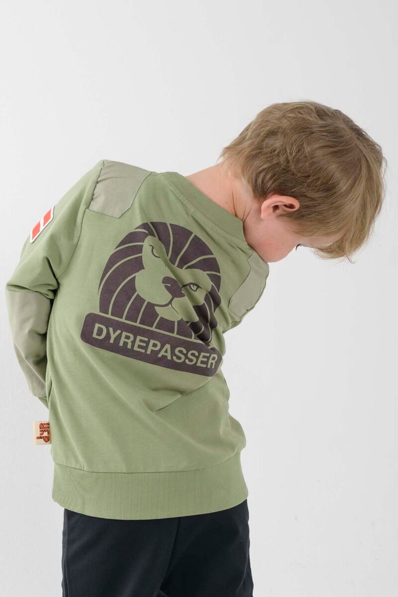Skøn dyrepasser sweatshirt til børn med fine detaljer