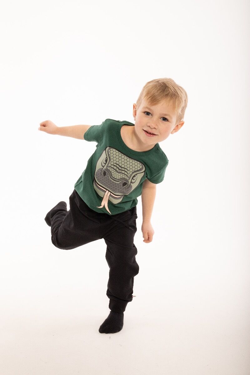 T-shirt til børn med kommodo varan