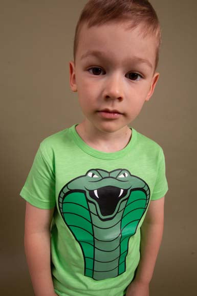 T-shirt til børn med kobra