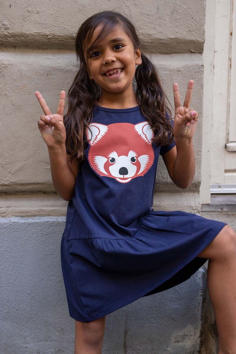 Kjole til børn med rød panda