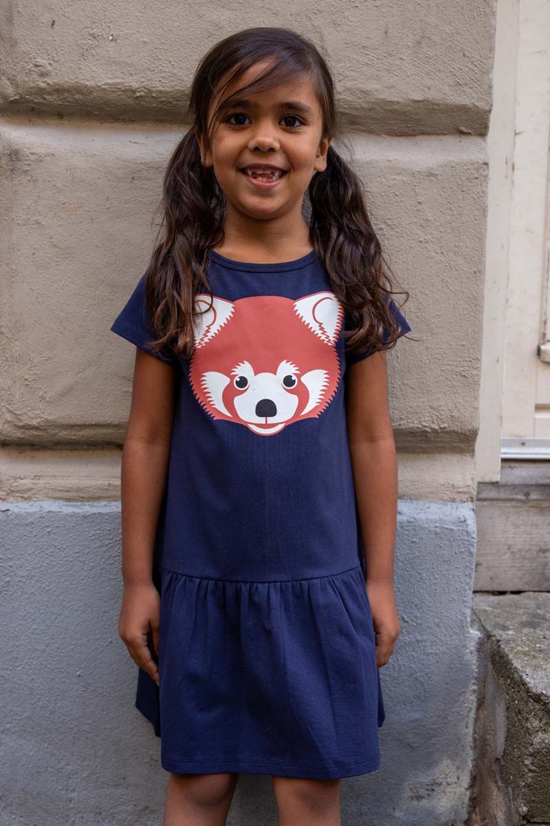 Kjole til børn med rød panda