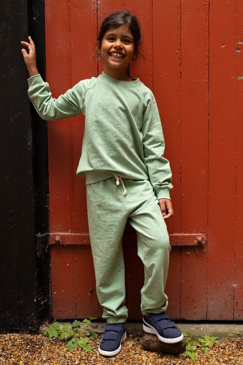ESS - ORGANIC Danemineral Sweater Dry Sage