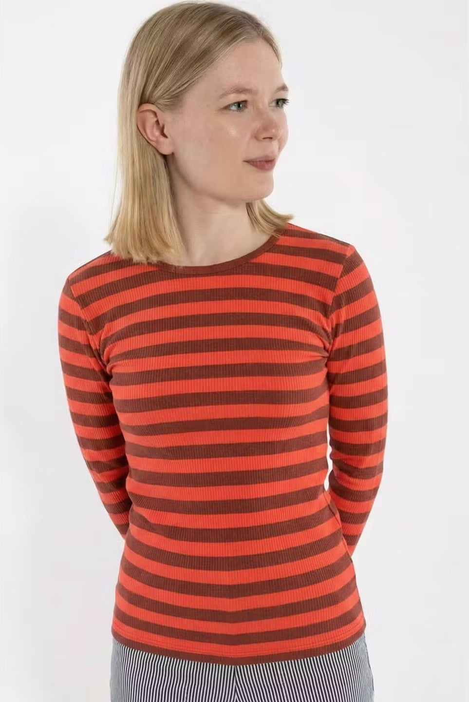 ESS - Danepartner LS Bright Red/Dk Brick