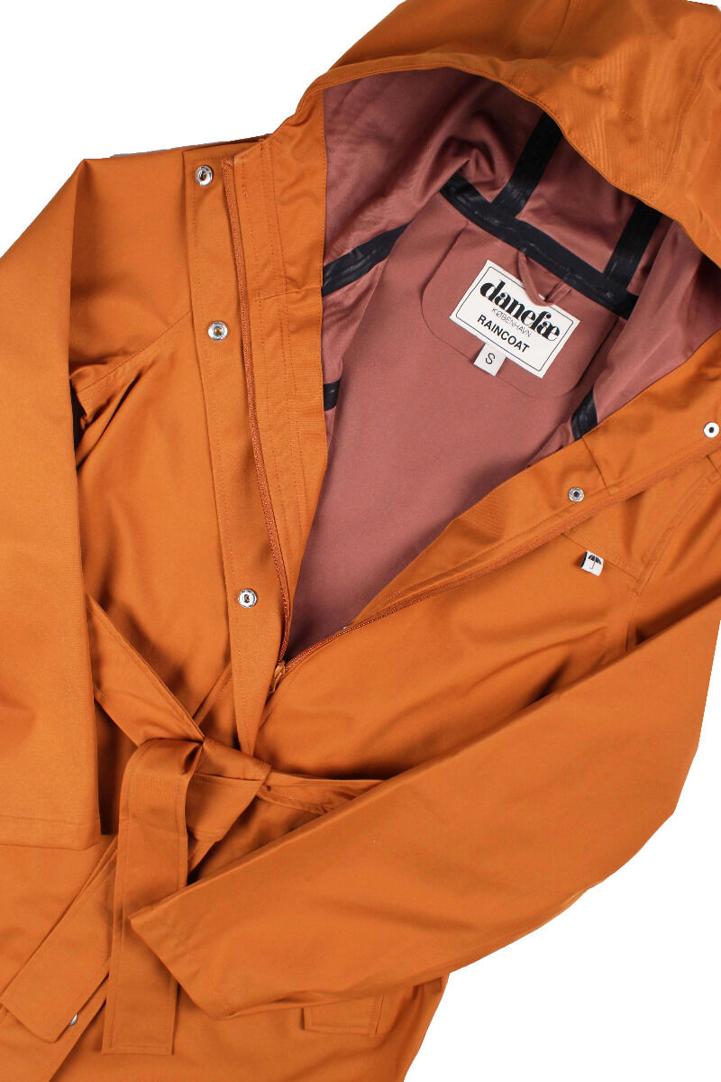 Vandtæt regnfrakke i okker til kvinder