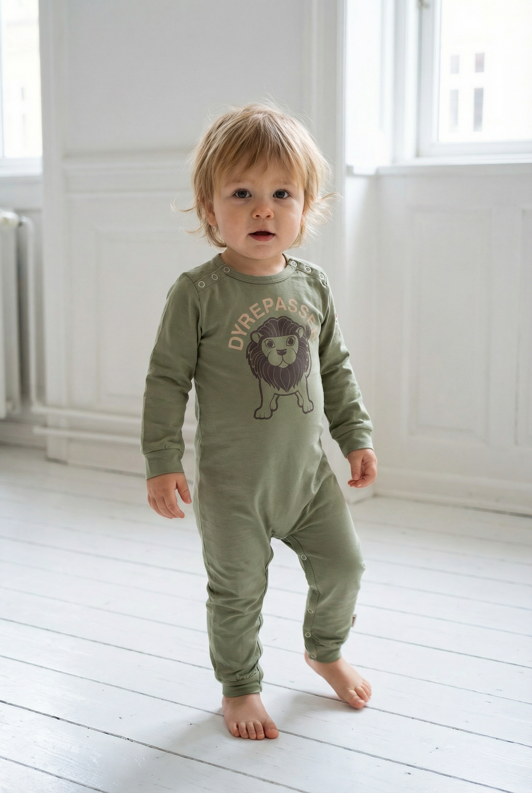 Dyrepasser suit Sage LOEVE