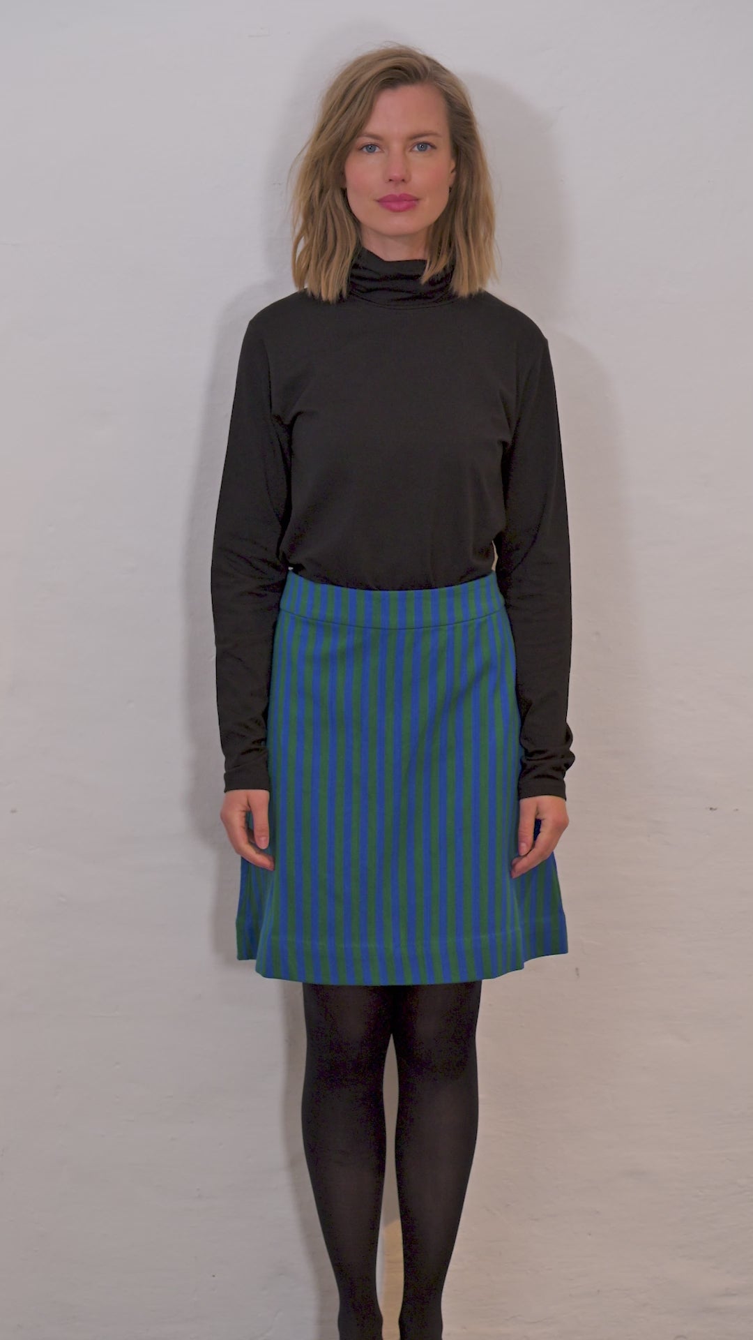 Danemanna Modal Rollneck Tee Black