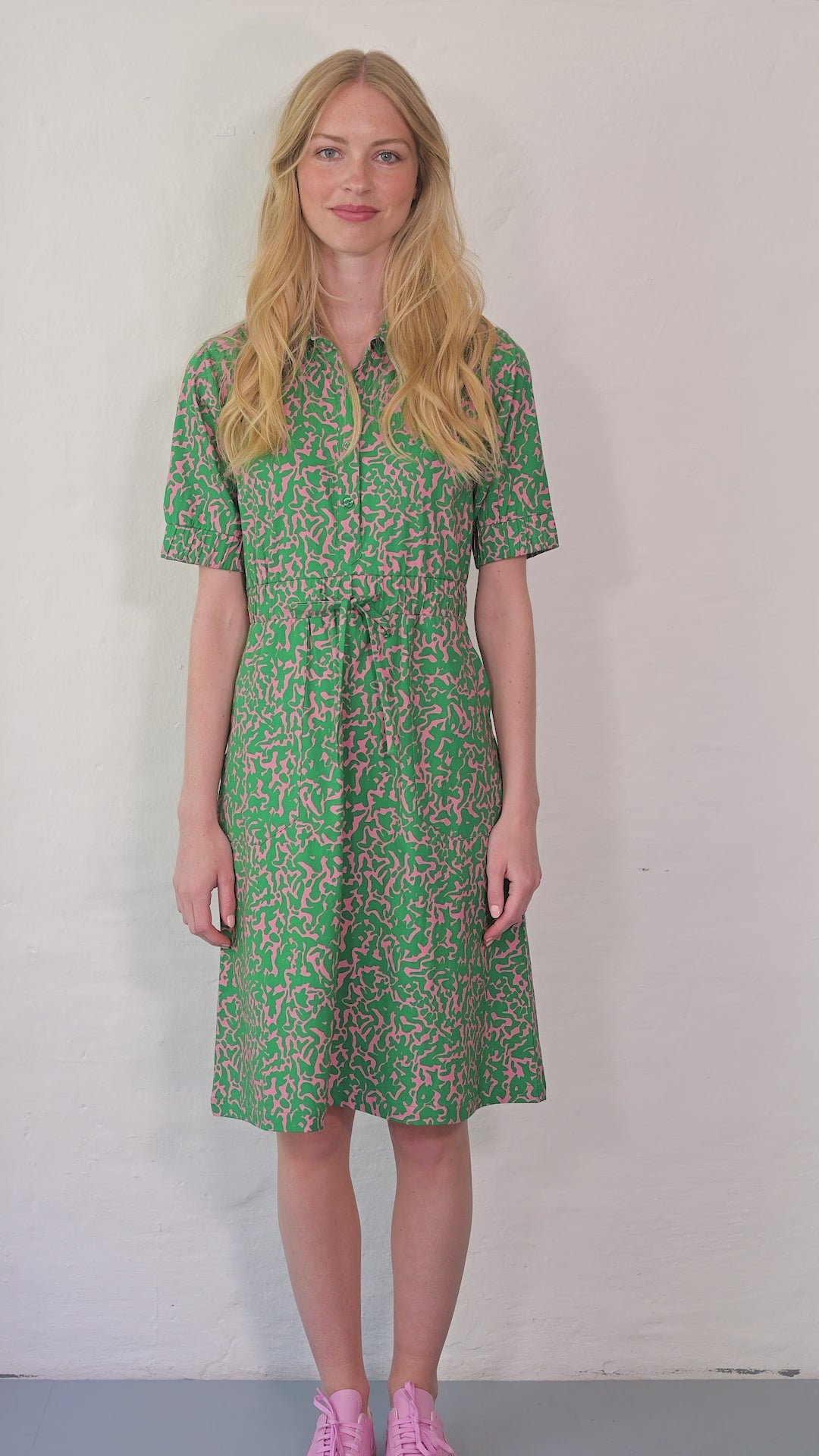 Danesusanne Poplin Dress Grass Green/Lovely Rose RIPPLES