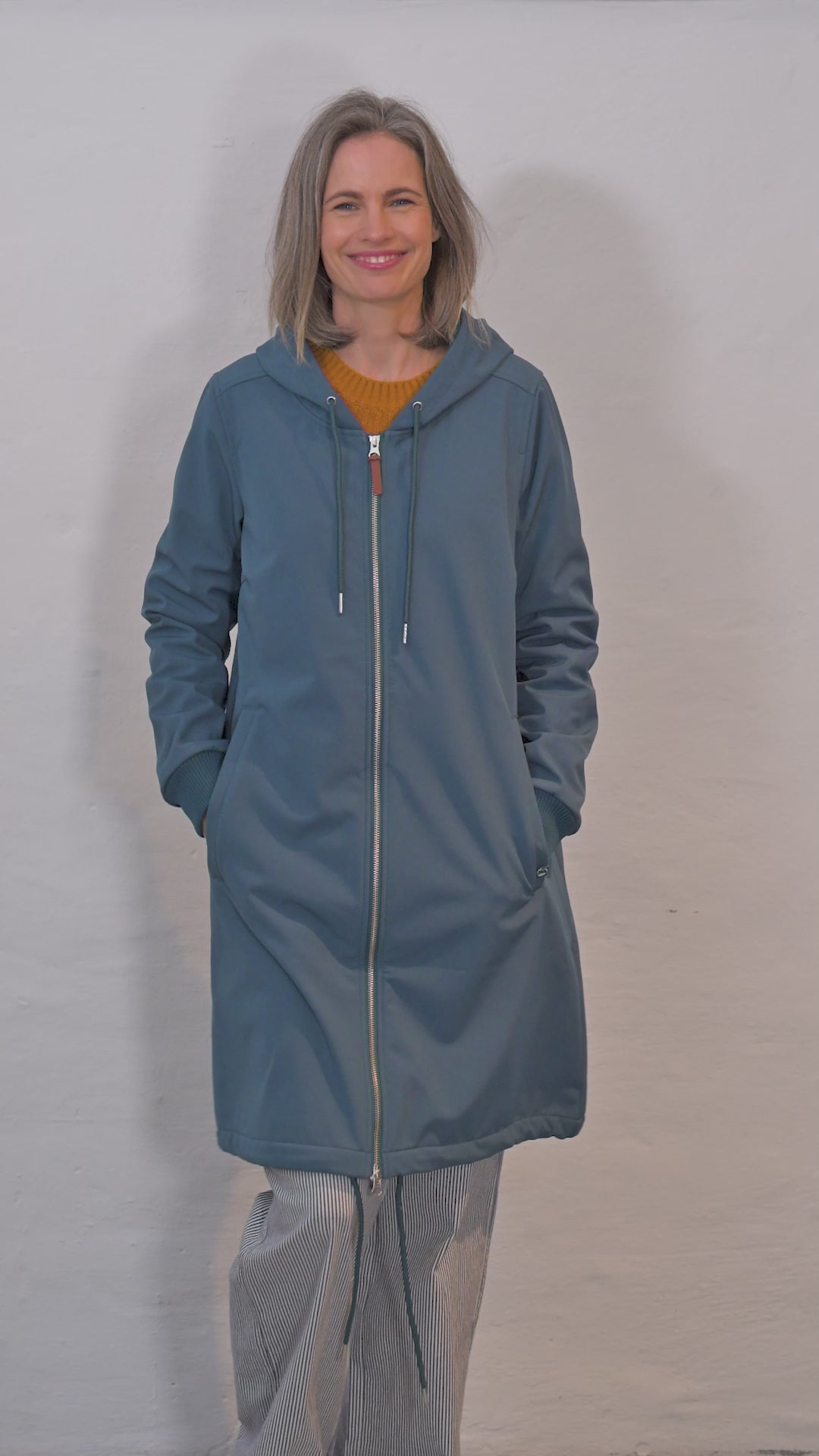 Softshell frakke til dame i petrol