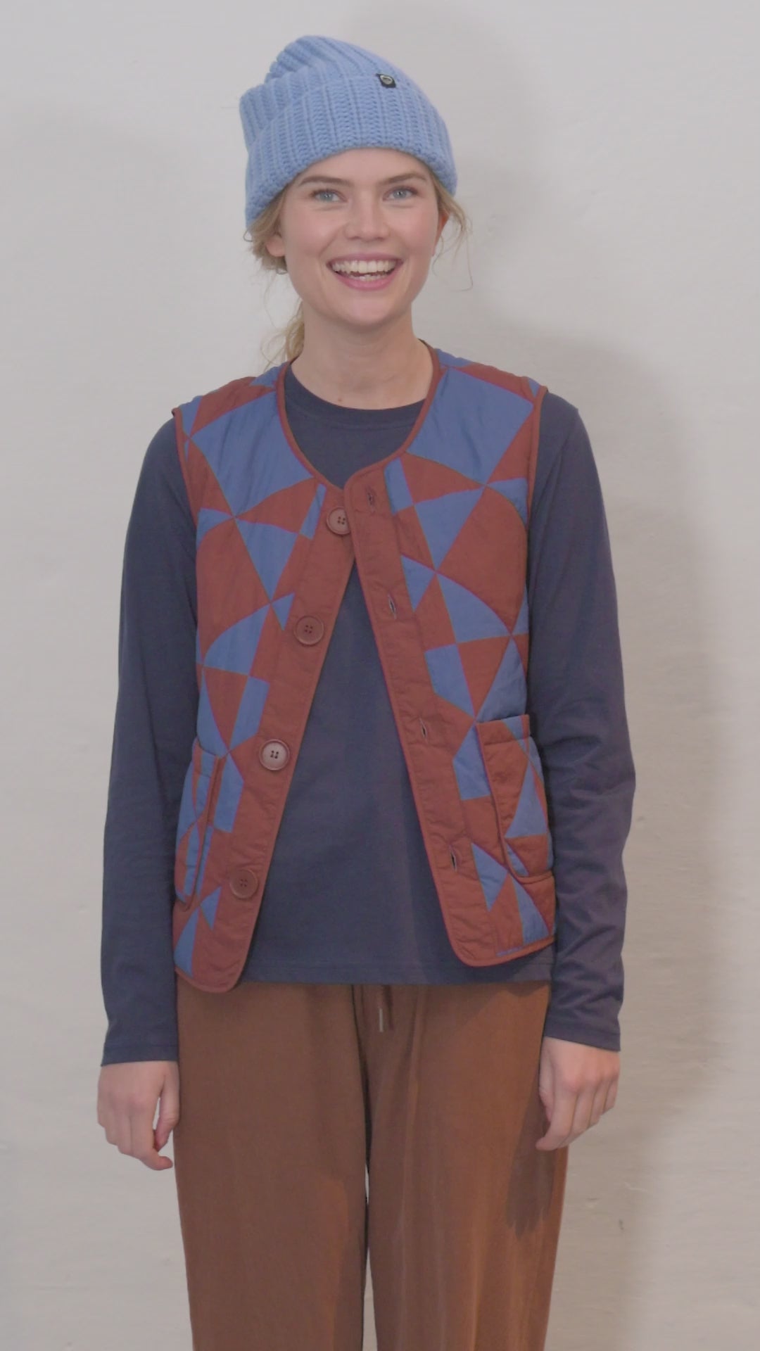 Danefield AOP Thermo Vest Dk Brick/Warm Blue DIAMETRIC