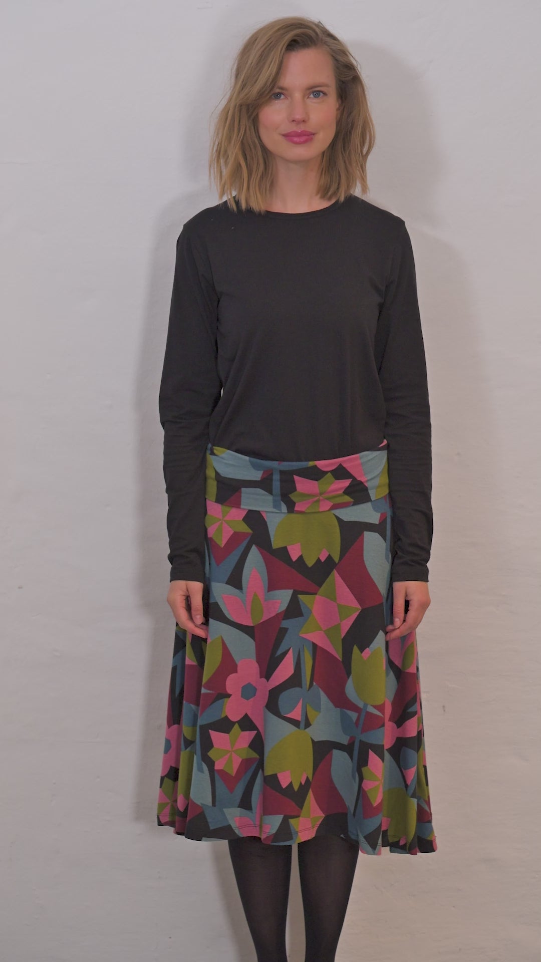 Danejubii LS Modal Tee Black