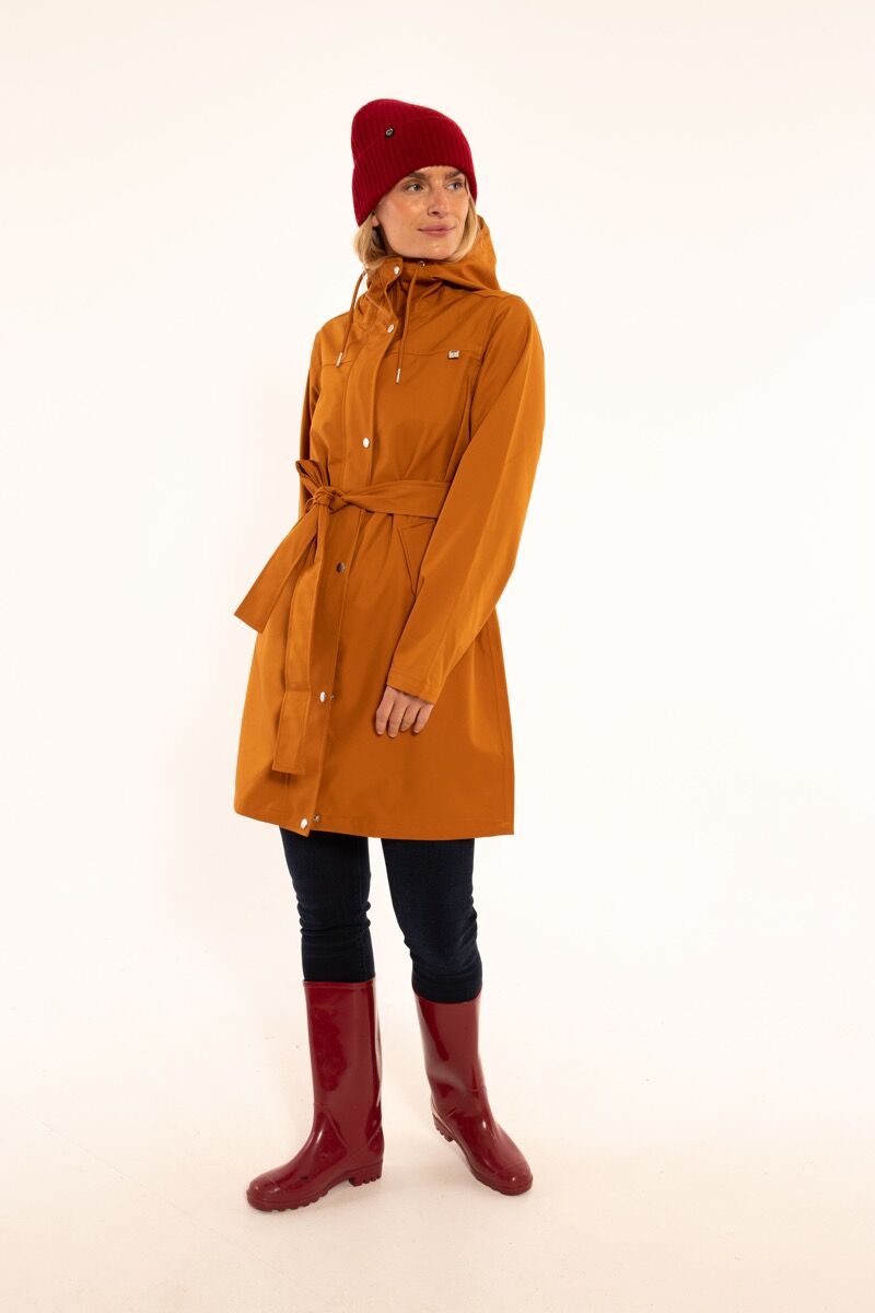 Vandtæt regnfrakke i okker til kvinder