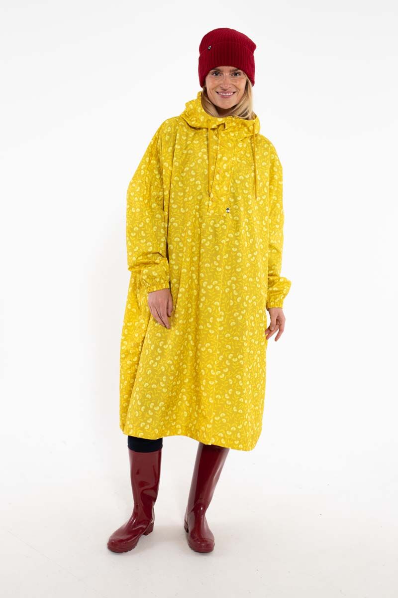 Regnponcho med mønster