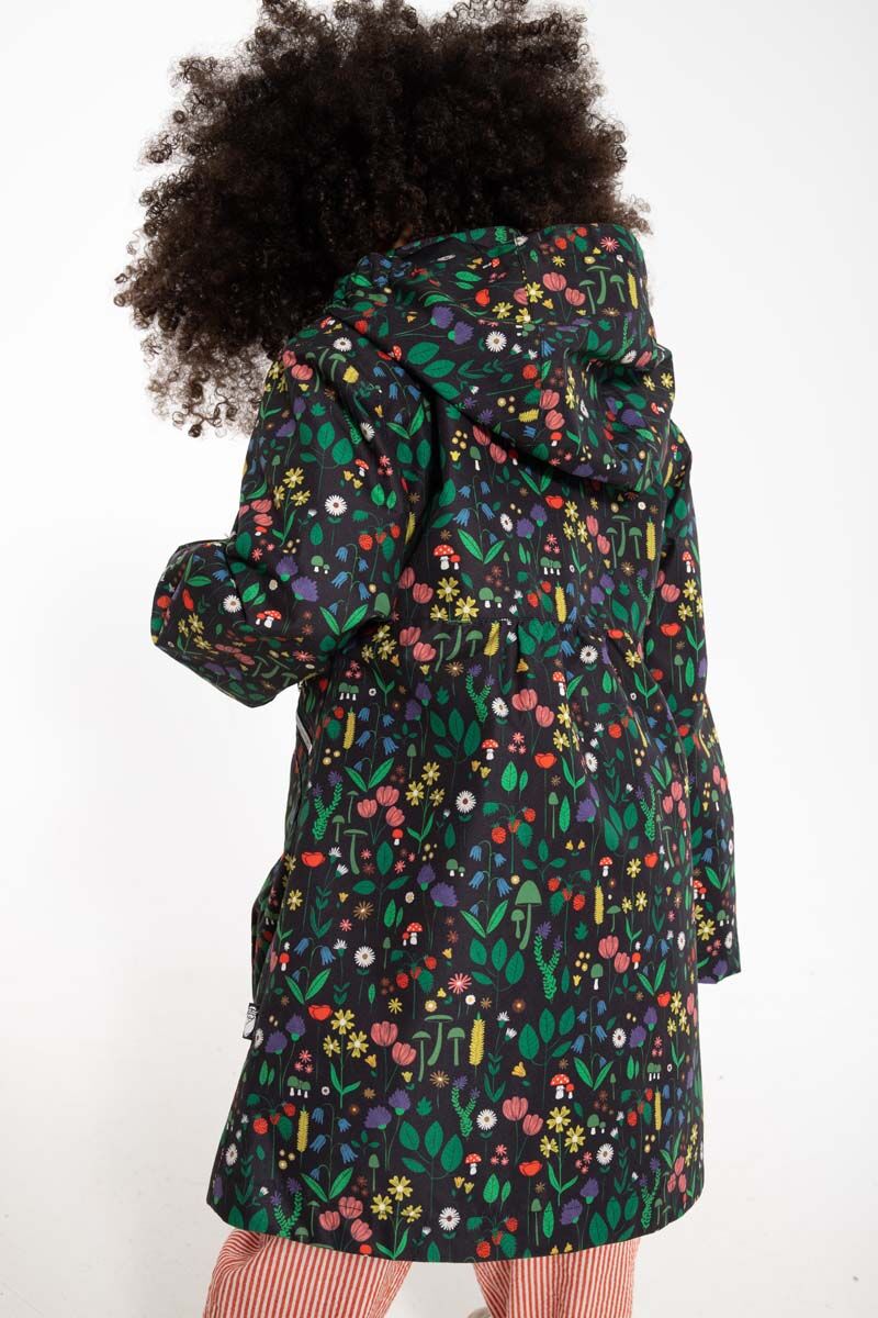 Danekirstine Midseason Jacket Black BOTANICAL