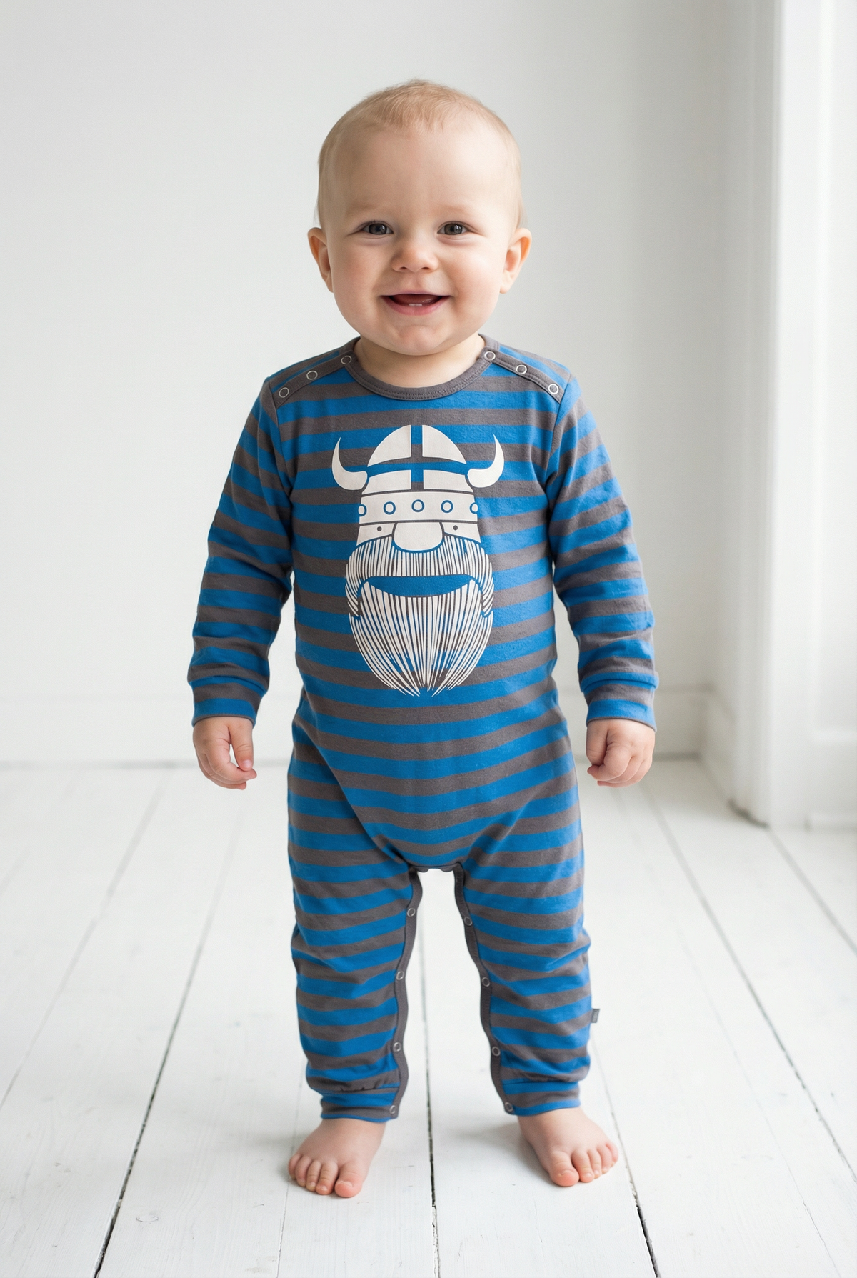 Stribet heldragt til baby med print af viking