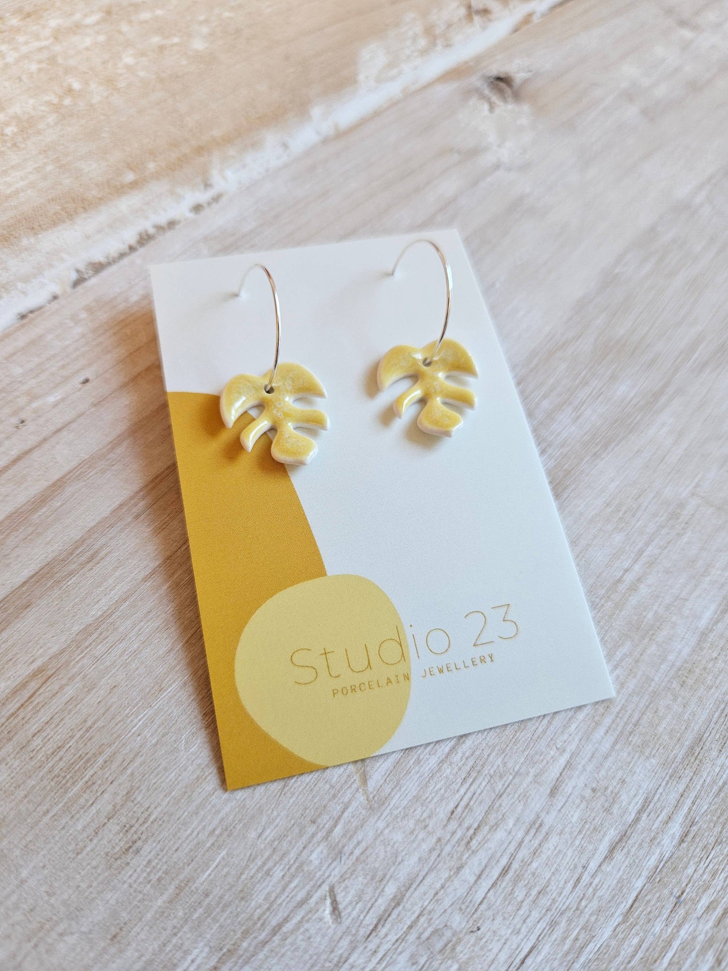 Studio 23 Drop Leaf Earring Pair Lilac