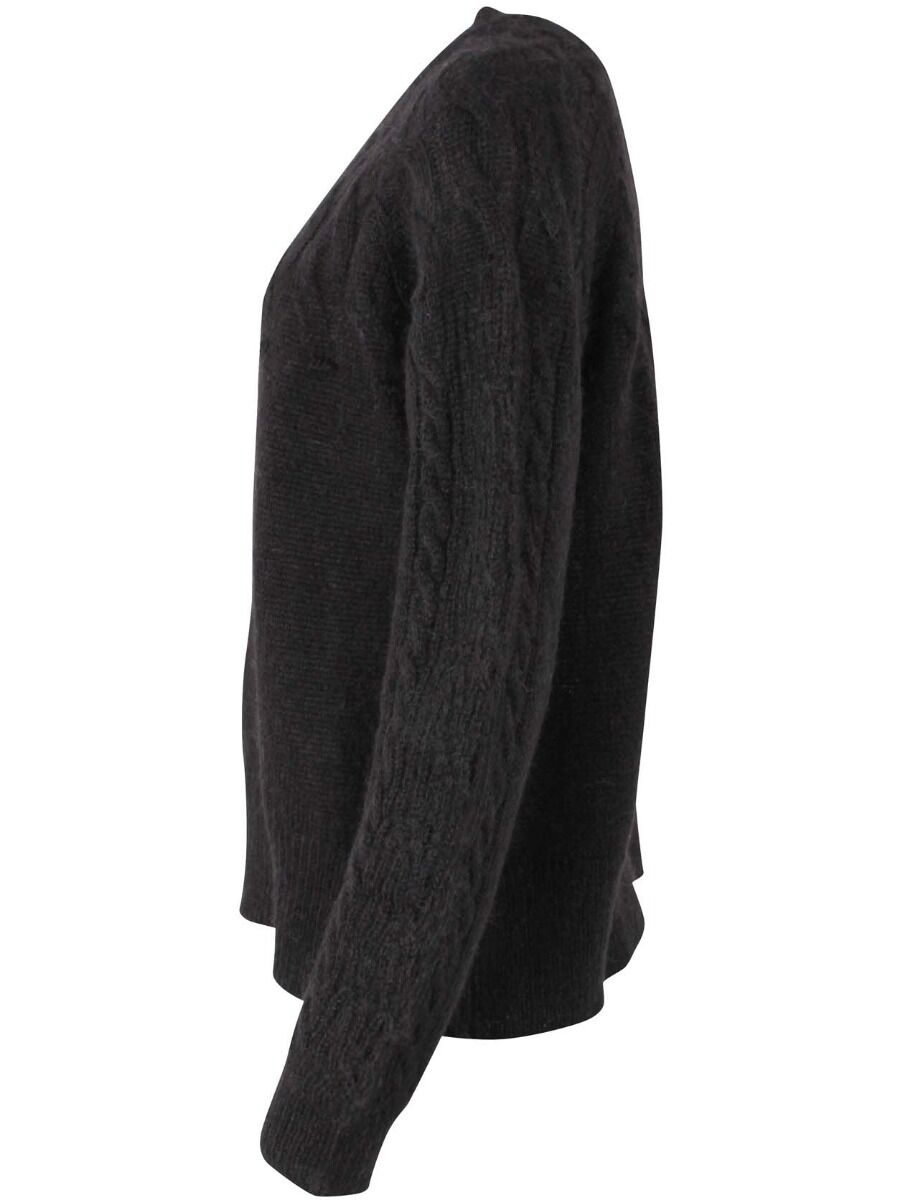 Danaarluk Sweater Black