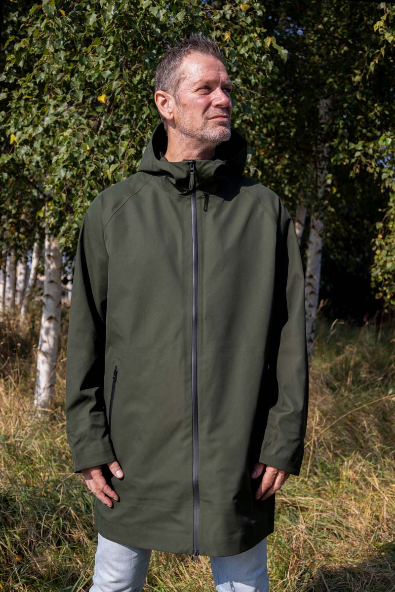 Armygrøn regnfrakke til mænd