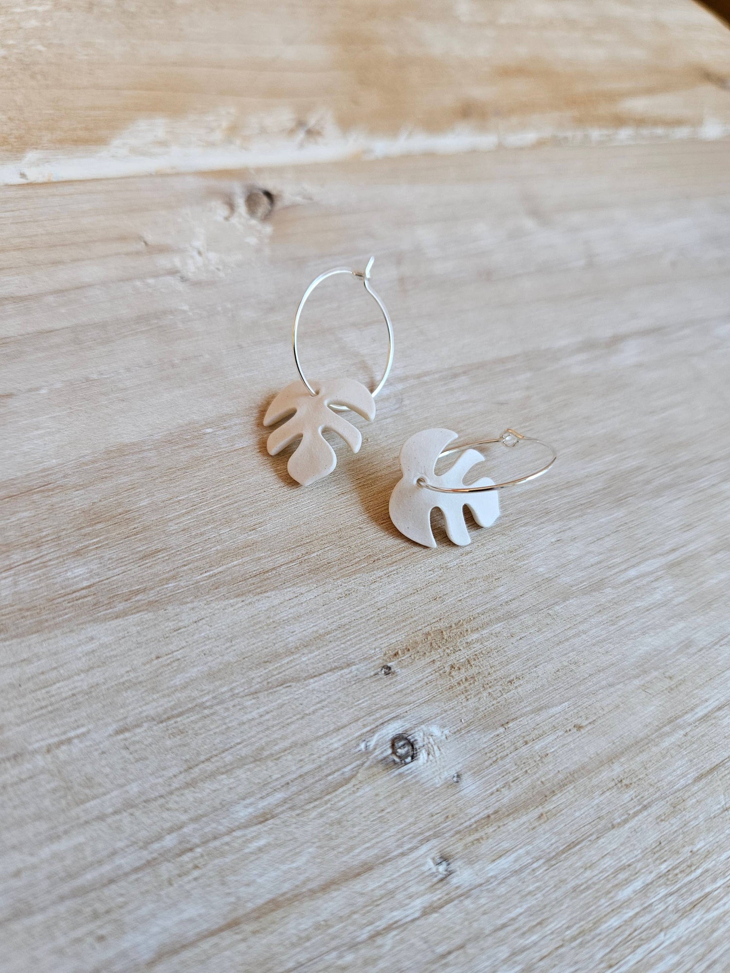 Studio 23 Drop Leaf Earring Pair Lemon