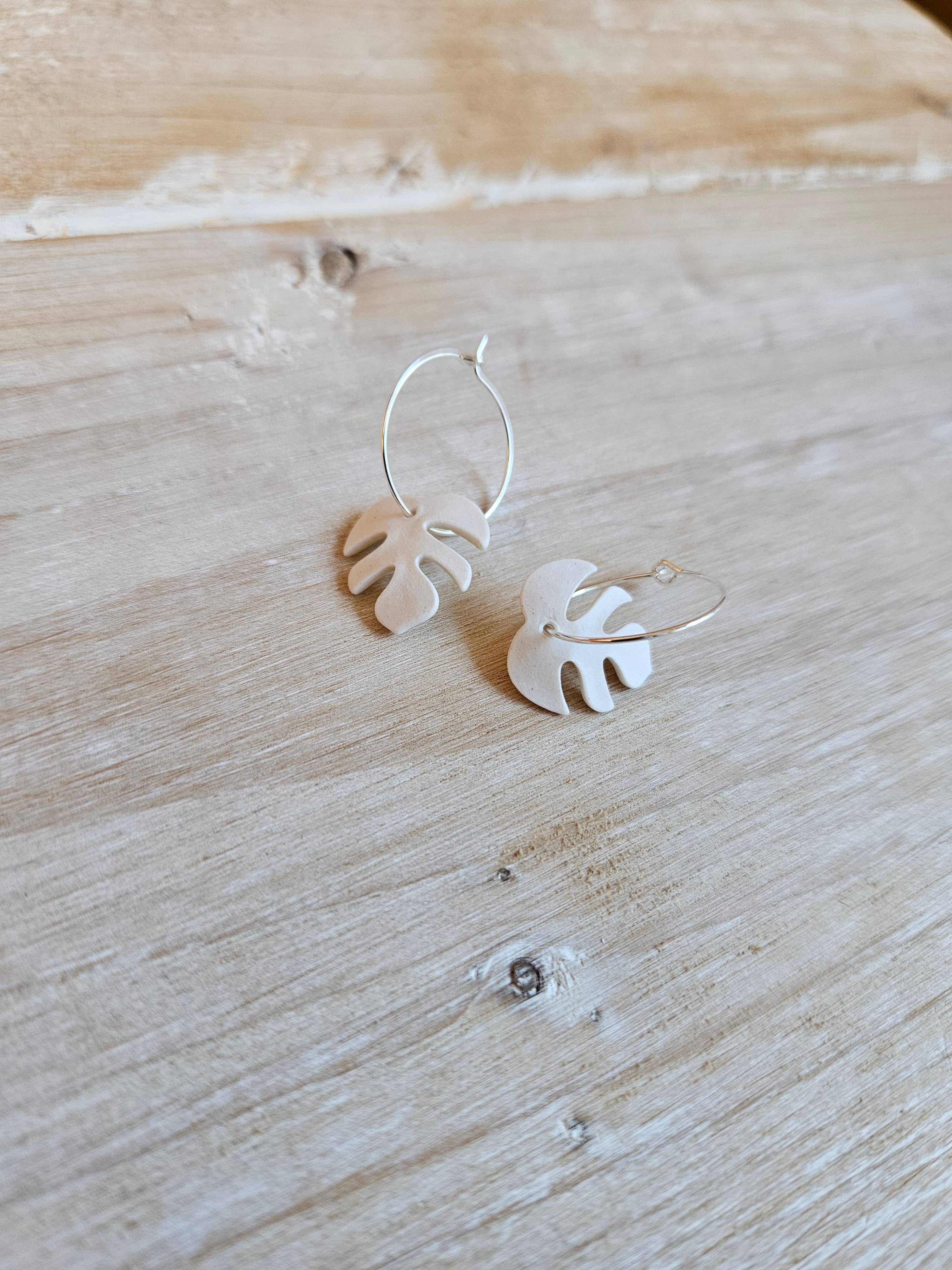 Studio 23 Drop Leaf Earring Pair Lemon