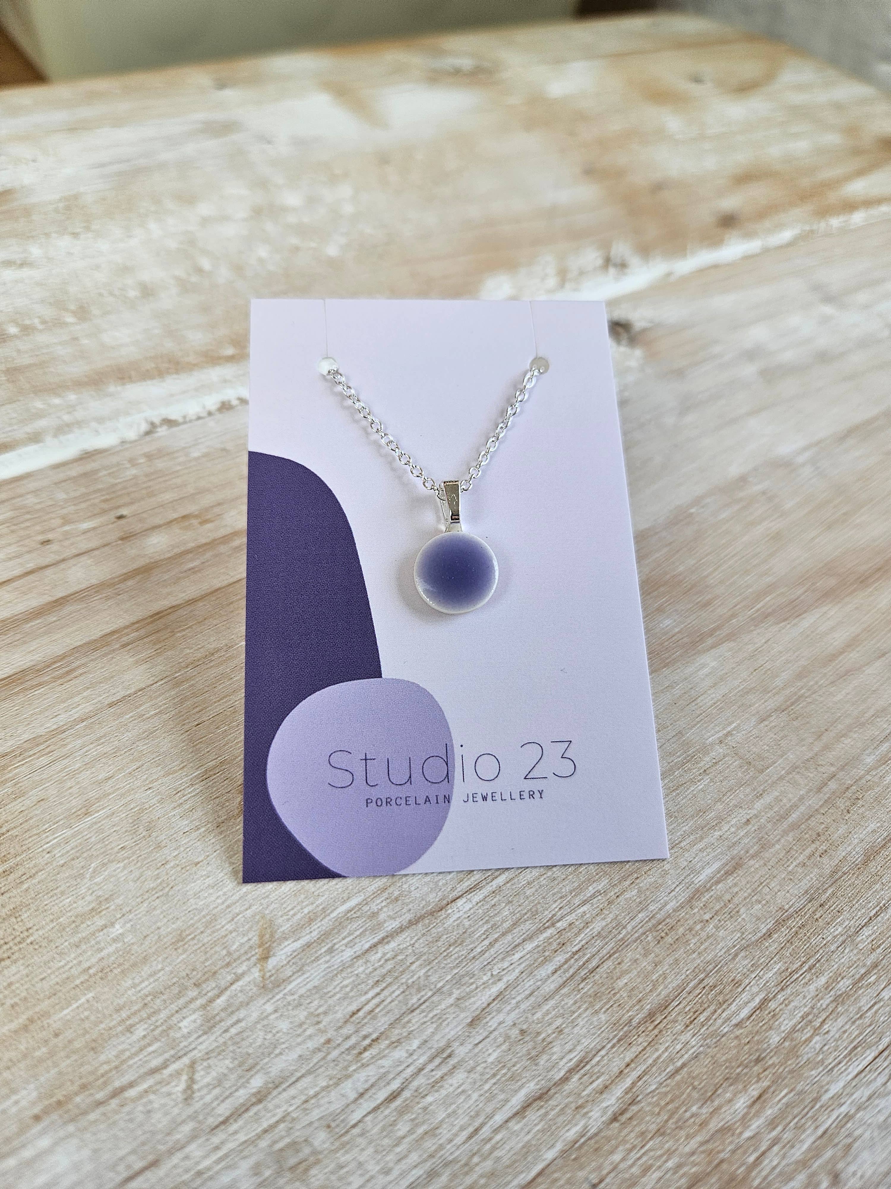 Studio 23 Pendant Circle Olive