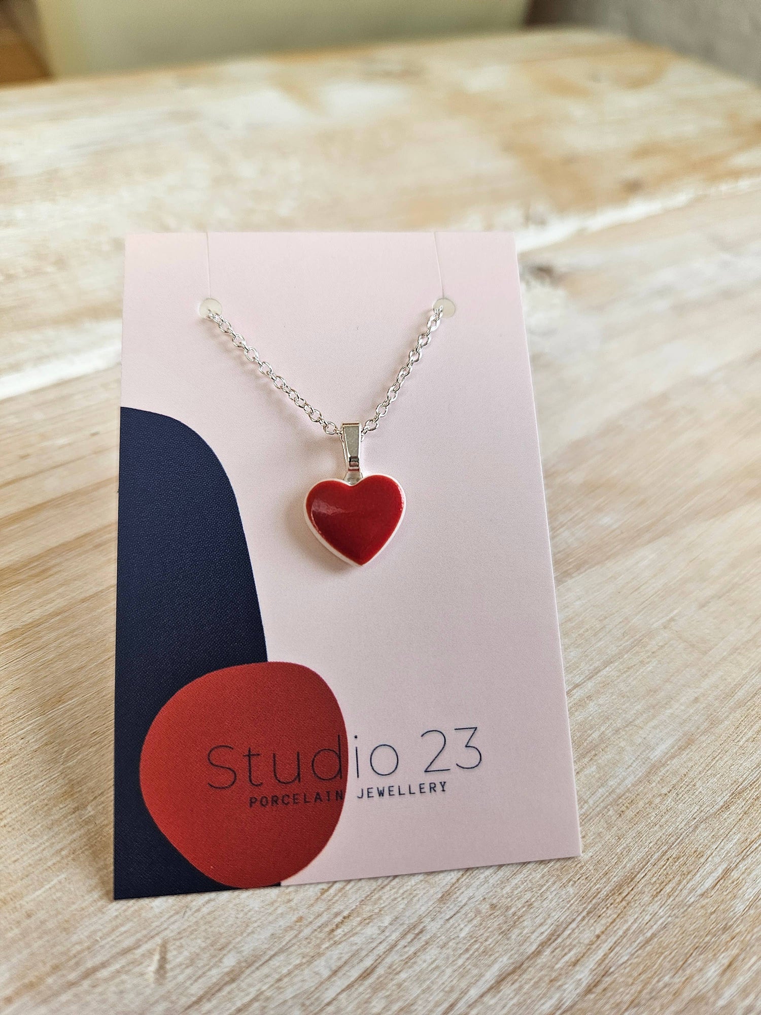 Studio 23 Heart Pendant Burgundy/Navy