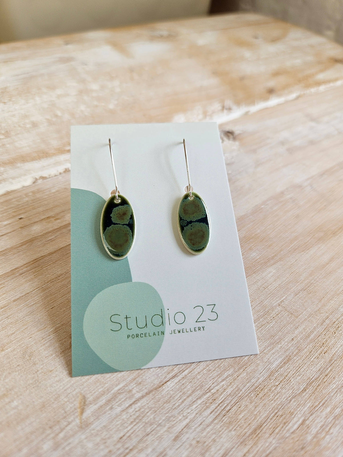 Drop Oval Earring Pair: Ivy