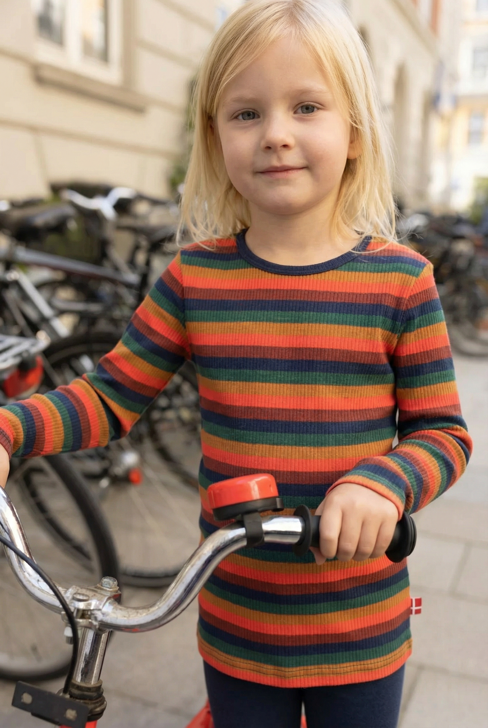 ESS - Danelemonade LS Tee Ember