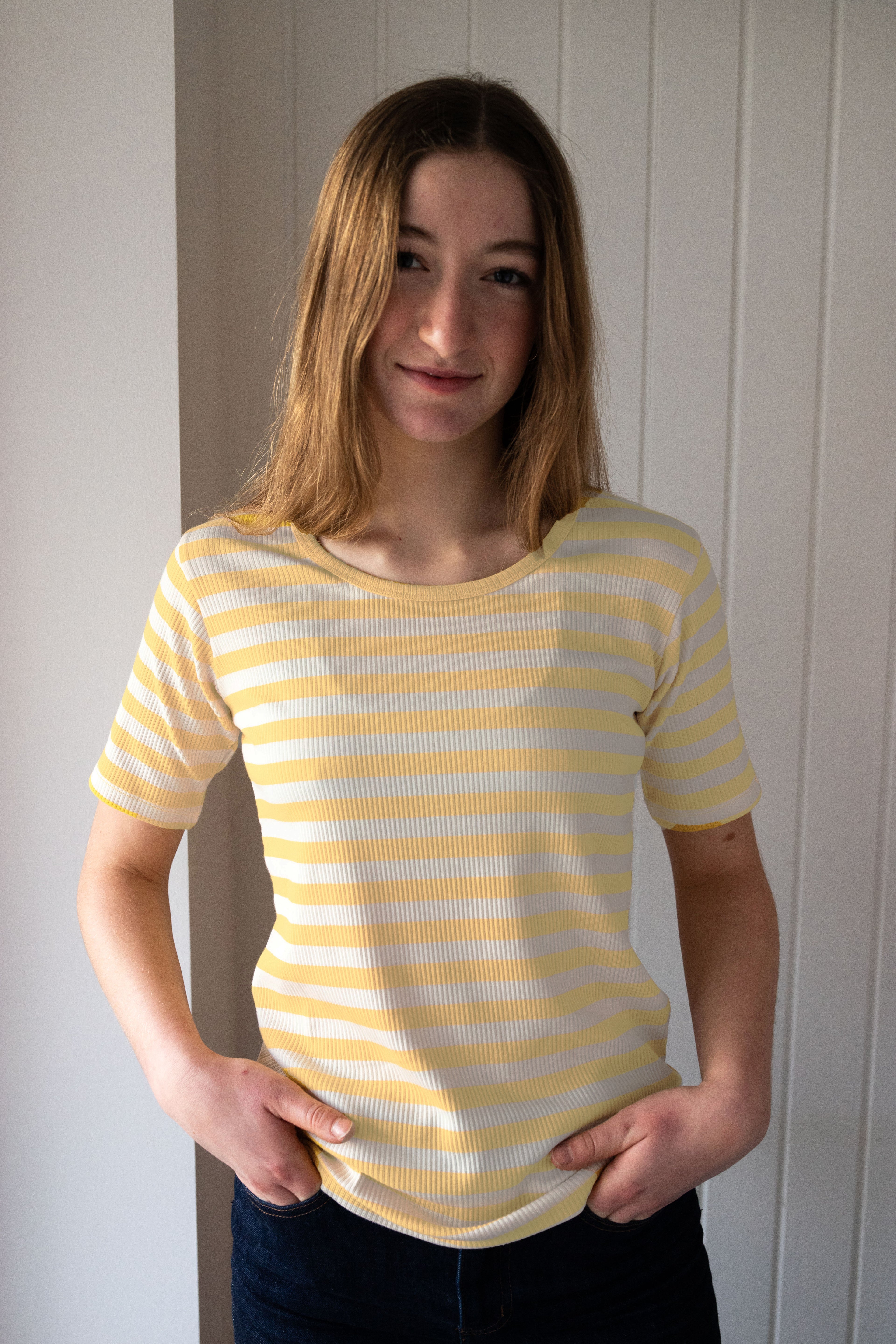ESS - Danefriend Tee Faded Yellow/Chalk