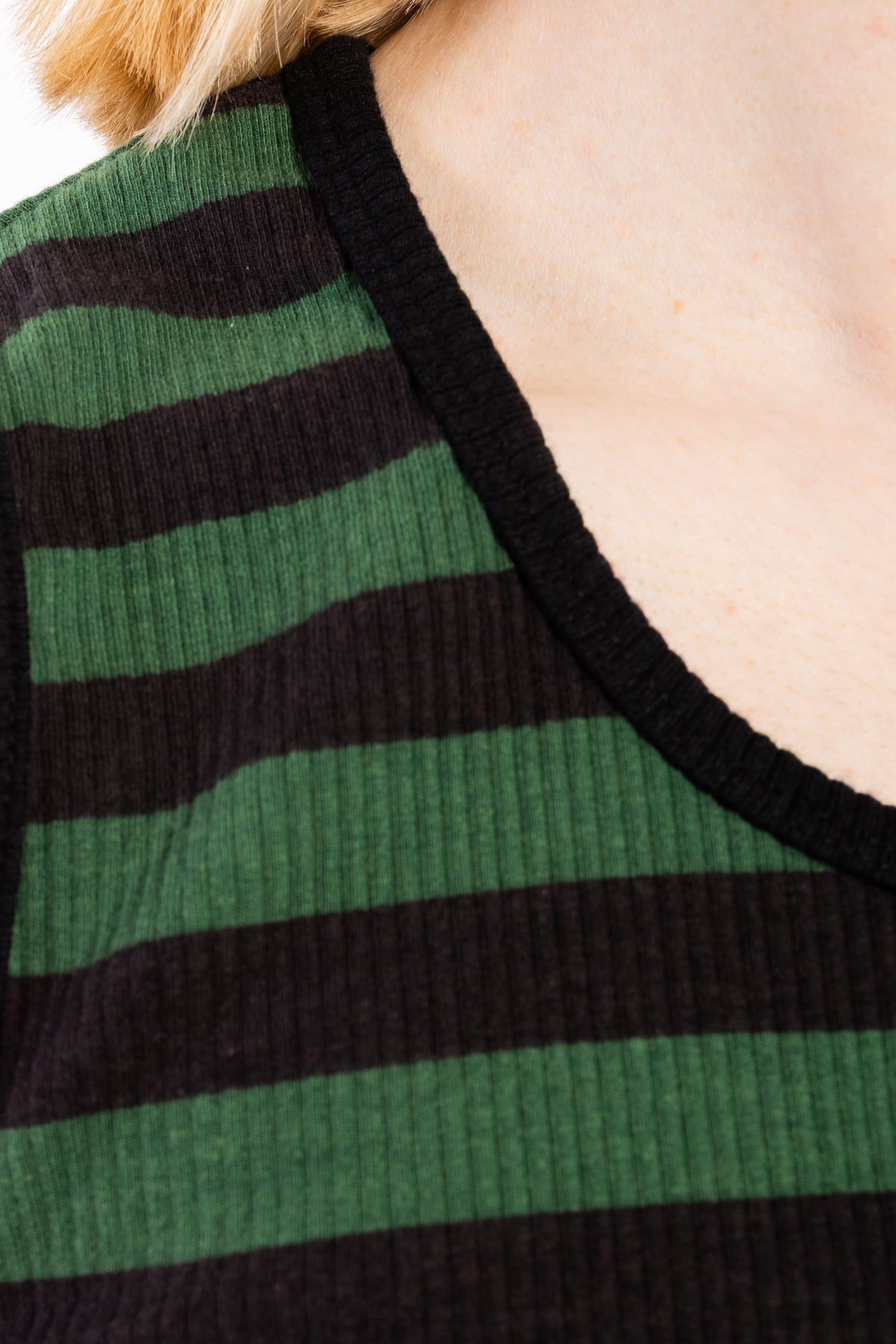 ESS - Danallinge Top Black/Dk Pine