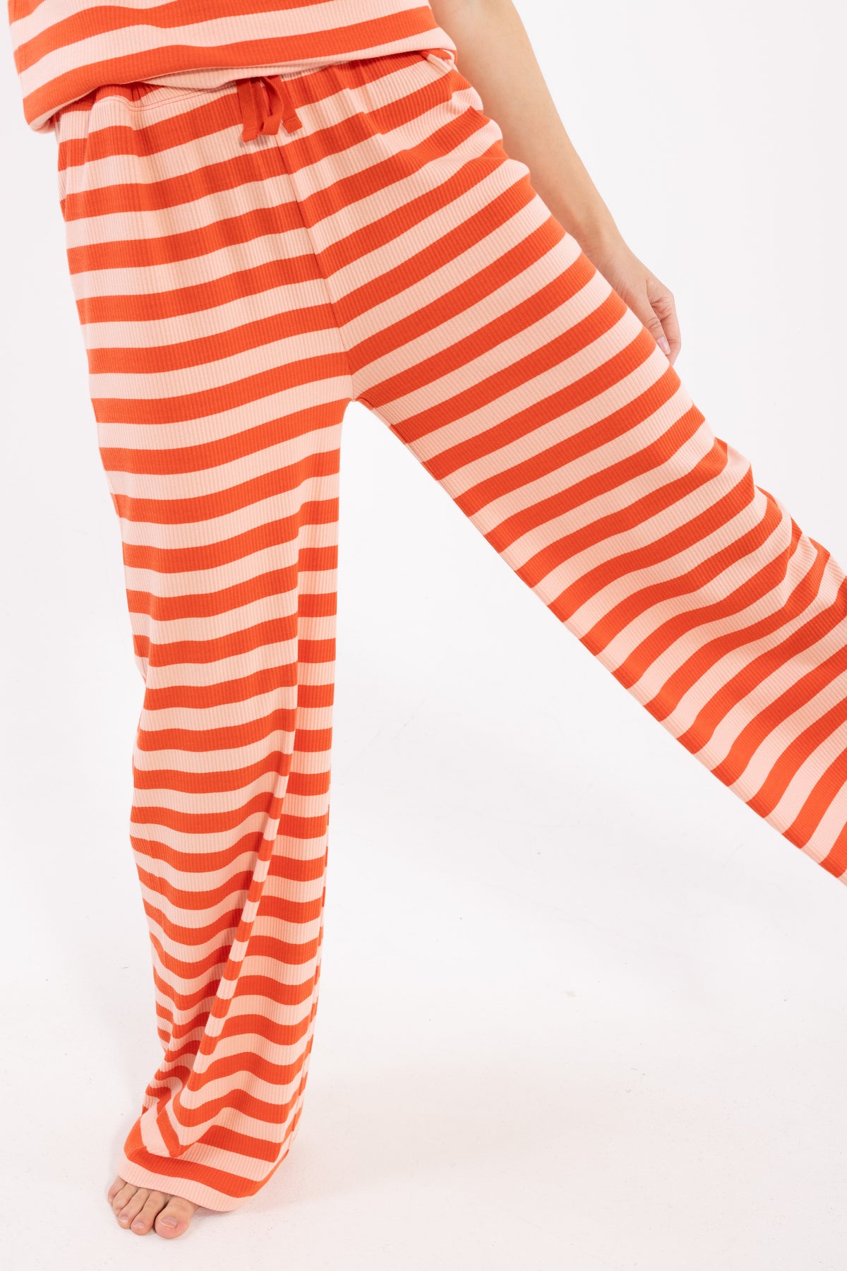 ESS - Danebalka Lounge Pants Bright Red/Powder