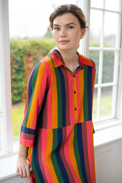 Daneharvest Viskosekleid Quantum