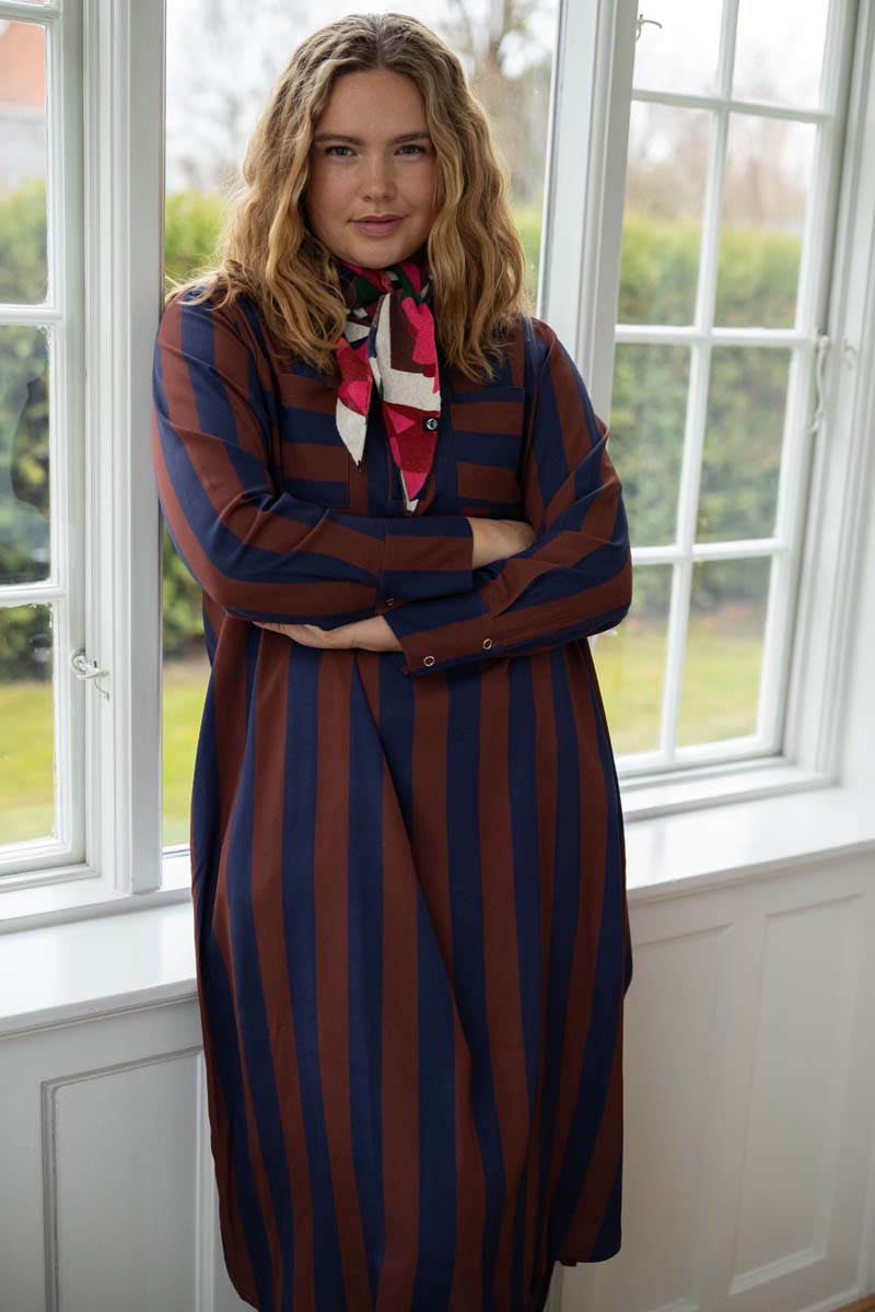 Danefolk Sateen Twill Dress Dk Navy/Dk Merlot