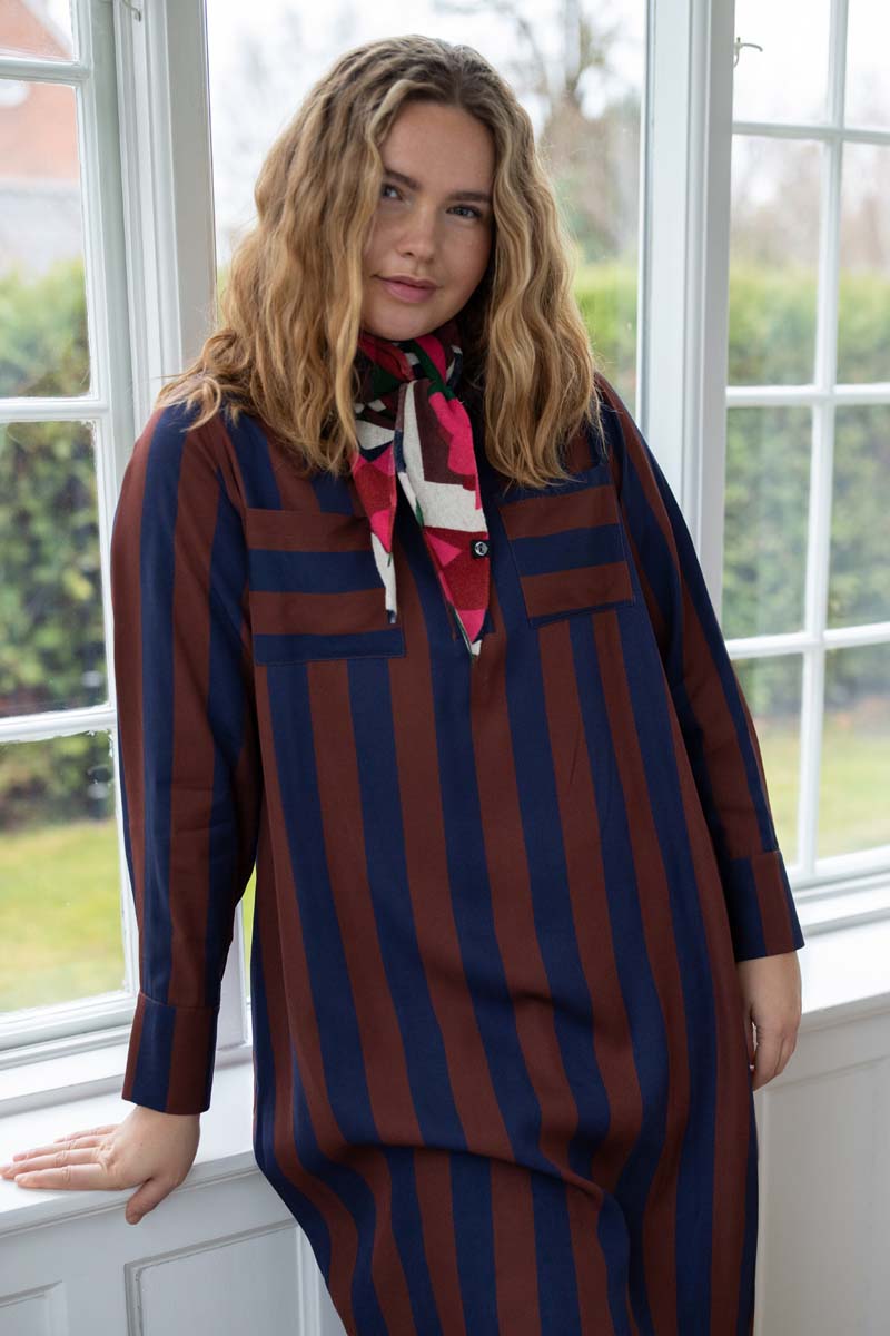 Danefolk Sateen Twill Dress Dk Navy/Dk Merlot