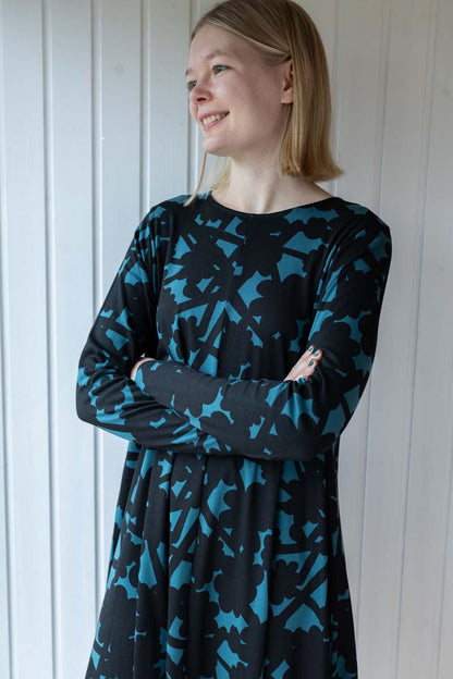 ORGANIC - Danalberte LS Interlock Kleid Dk Slate BRAMBLE