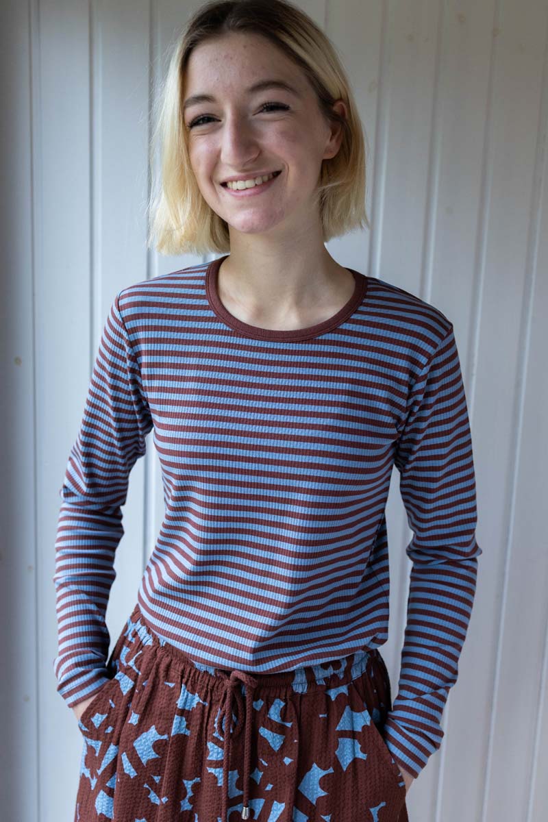 Smuk ribstrikket bluse til kvinder