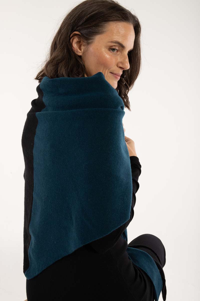 Danefireplace Wool Shawl Black/Dk Slate