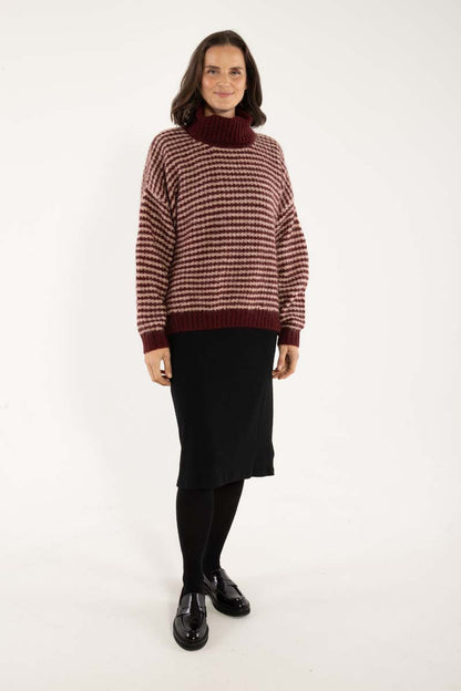 Danecaring Alpaca Rollneck Sweater Dk Merlot/Powder 