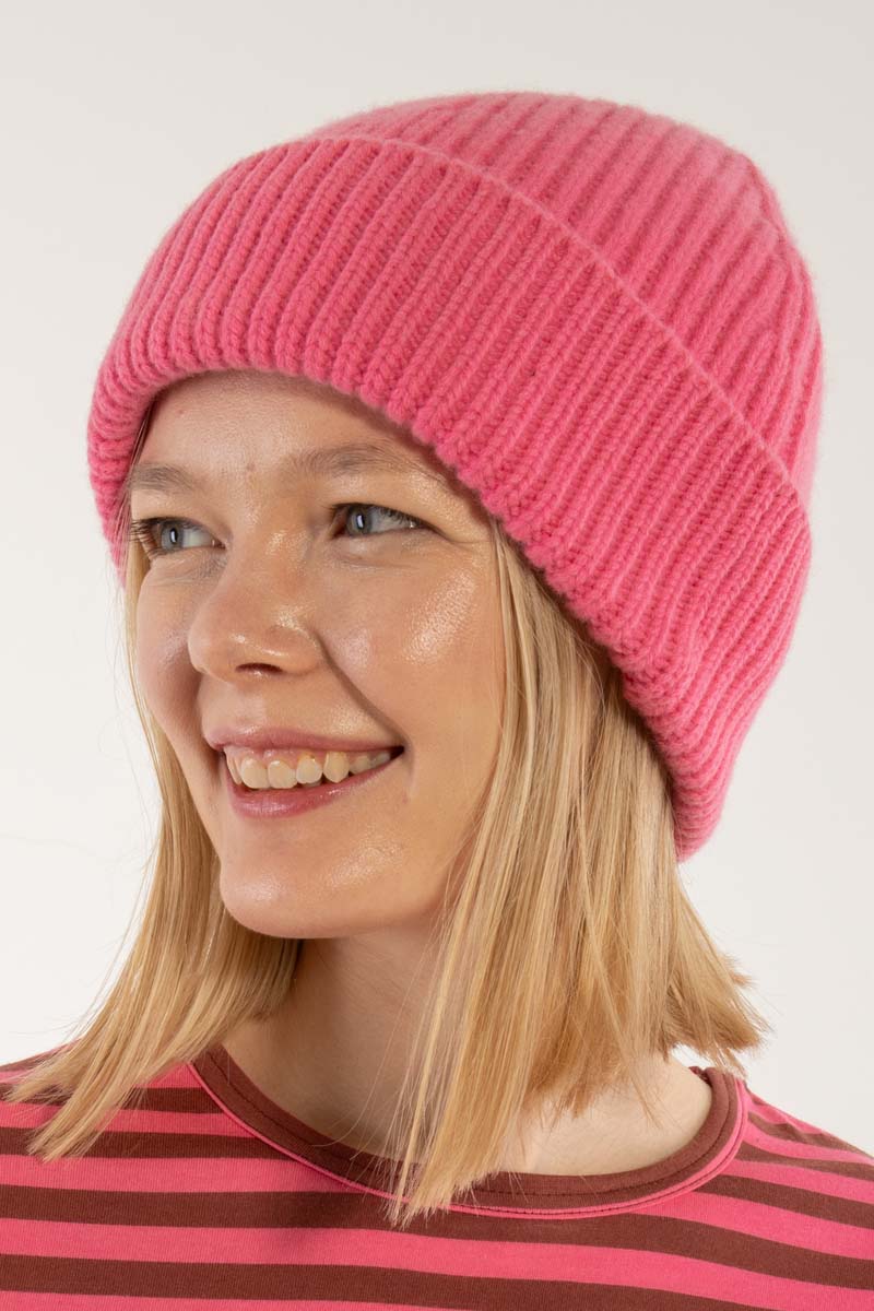 Fin og klassisk pink hue i 100% merinould