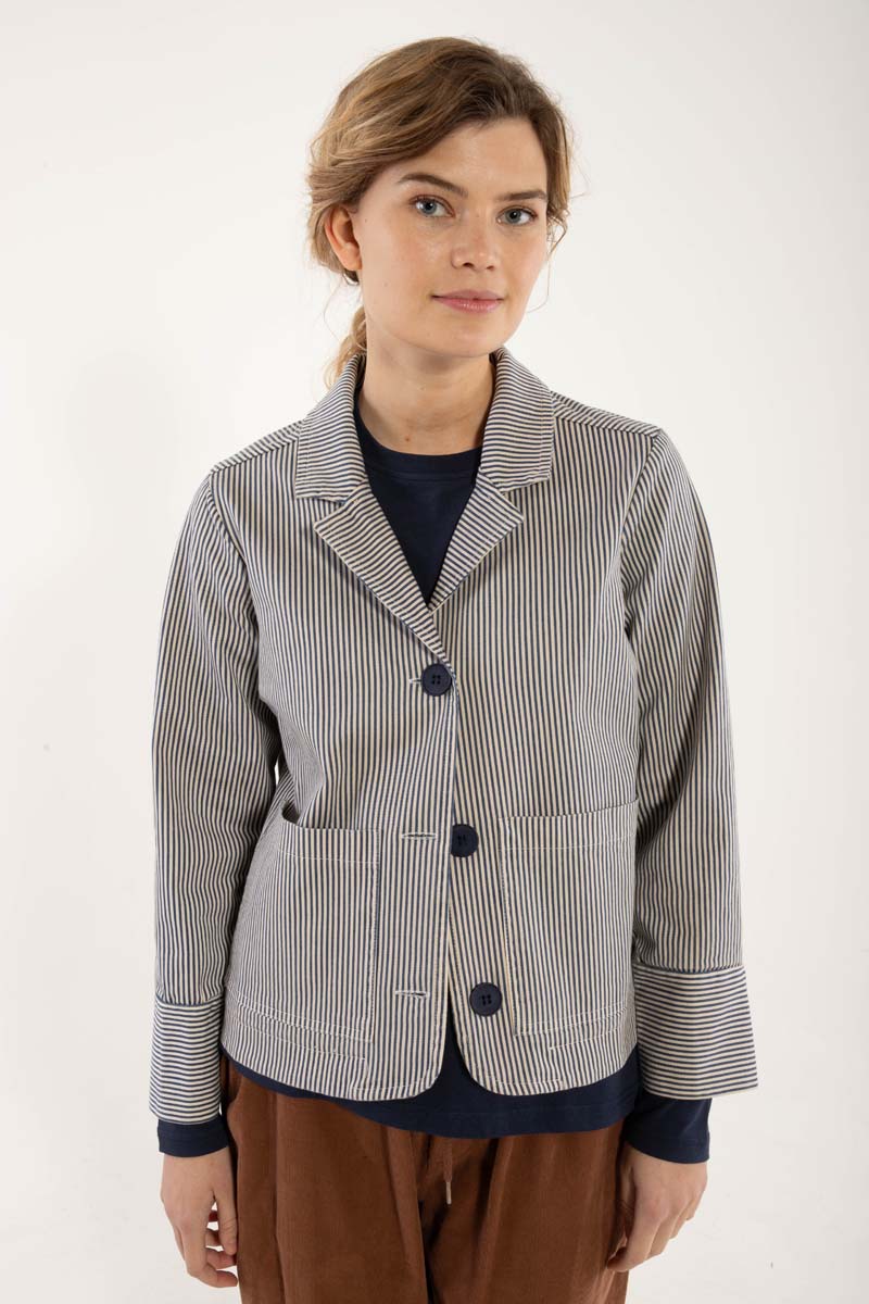 Fin canvasblazer med navyblå og hvide striber til kvinder