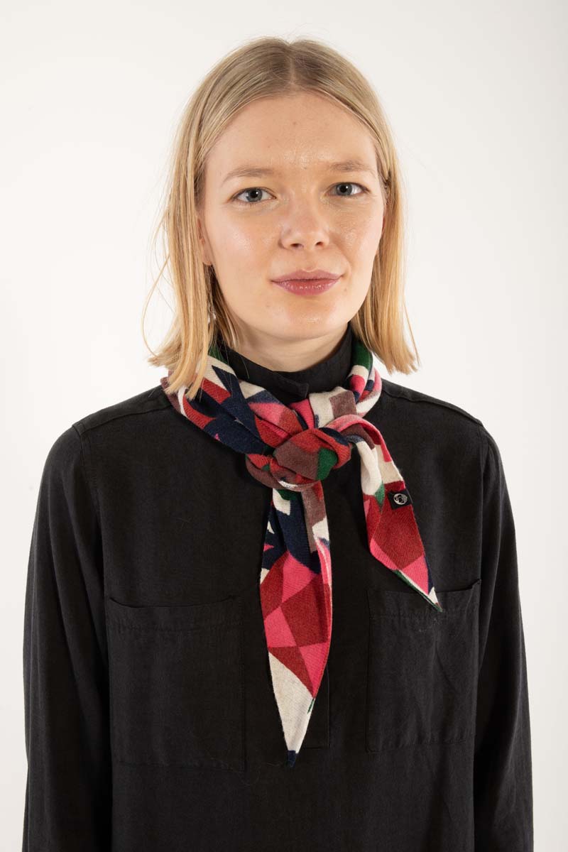 Trekantet Danefæ Uldtørklæde