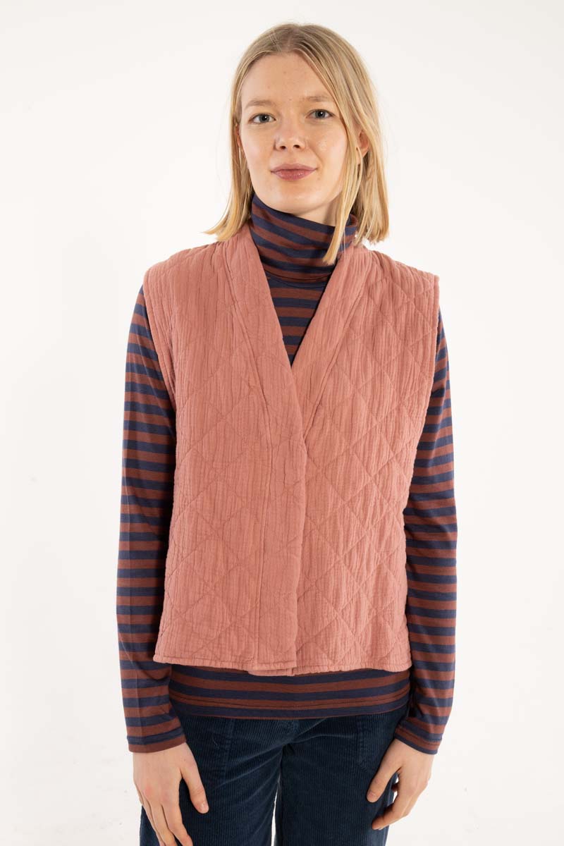 Danevibeke Quilt Vest Antique Rose