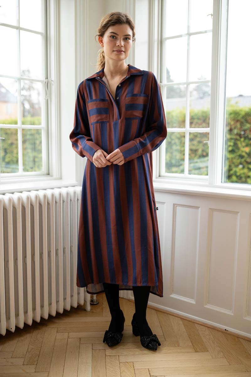 Danefolk Sateen Twill Dress Dk Navy/Dk Merlot