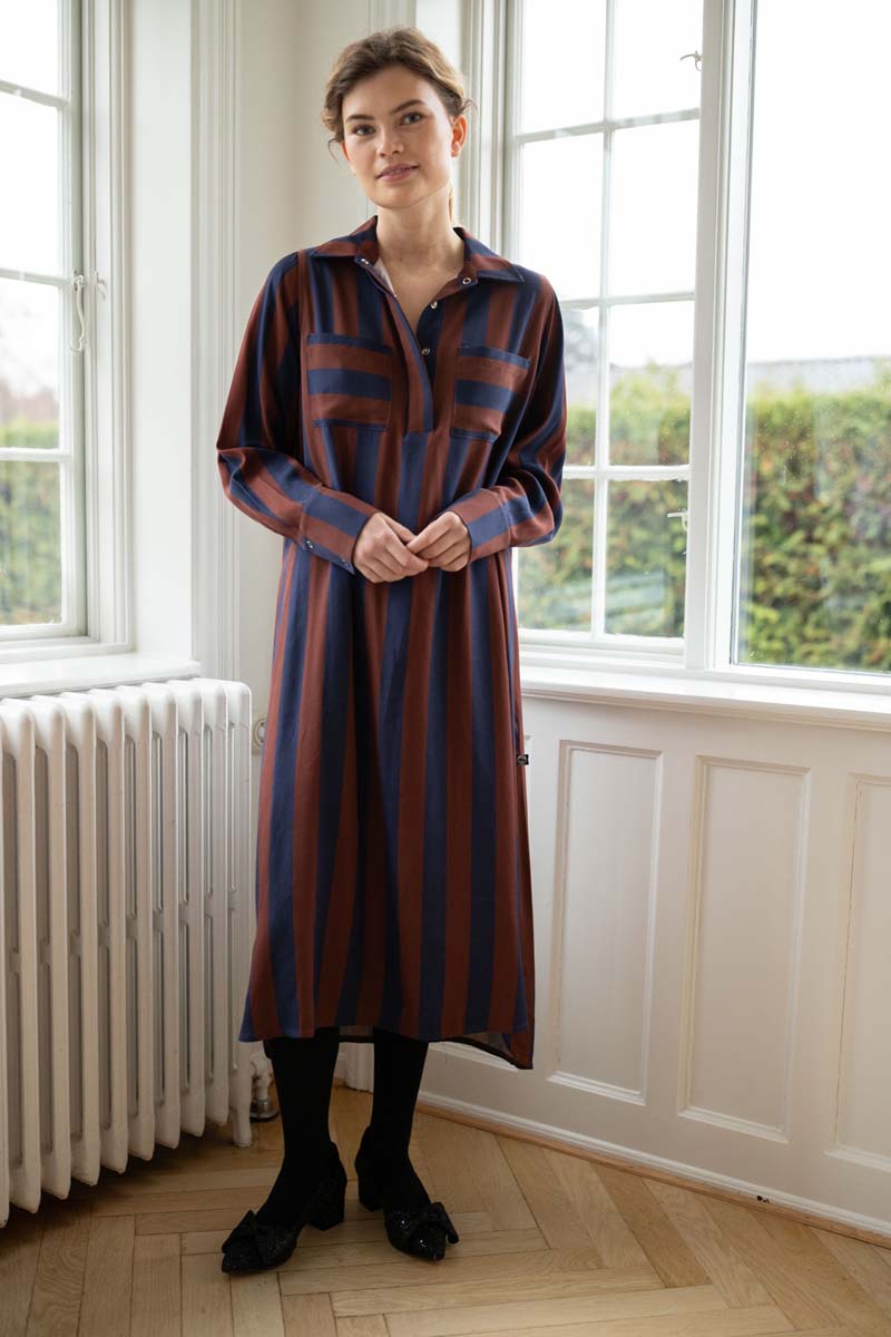 Danefolk Sateen Twill Dress Dk Navy/Dk Merlot