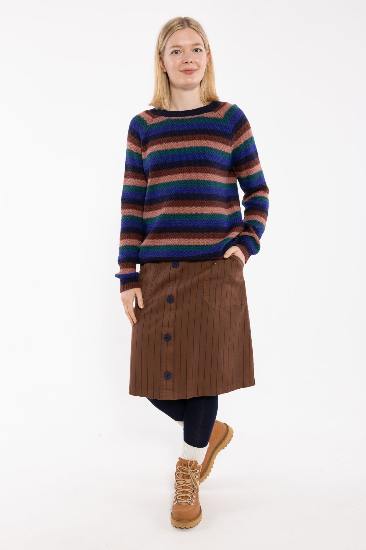 Lækker og varm stribet sweater i uldblanding til kvinder