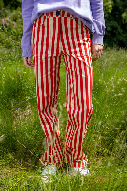 Smarte bukser i bomuldscanvas med røde og hvide striber til kvinder