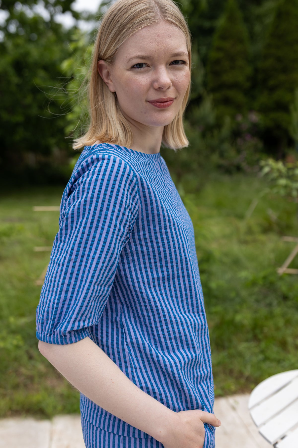 Sød bæk og bølge skjortebluse med blå og lilla striber til kvinder