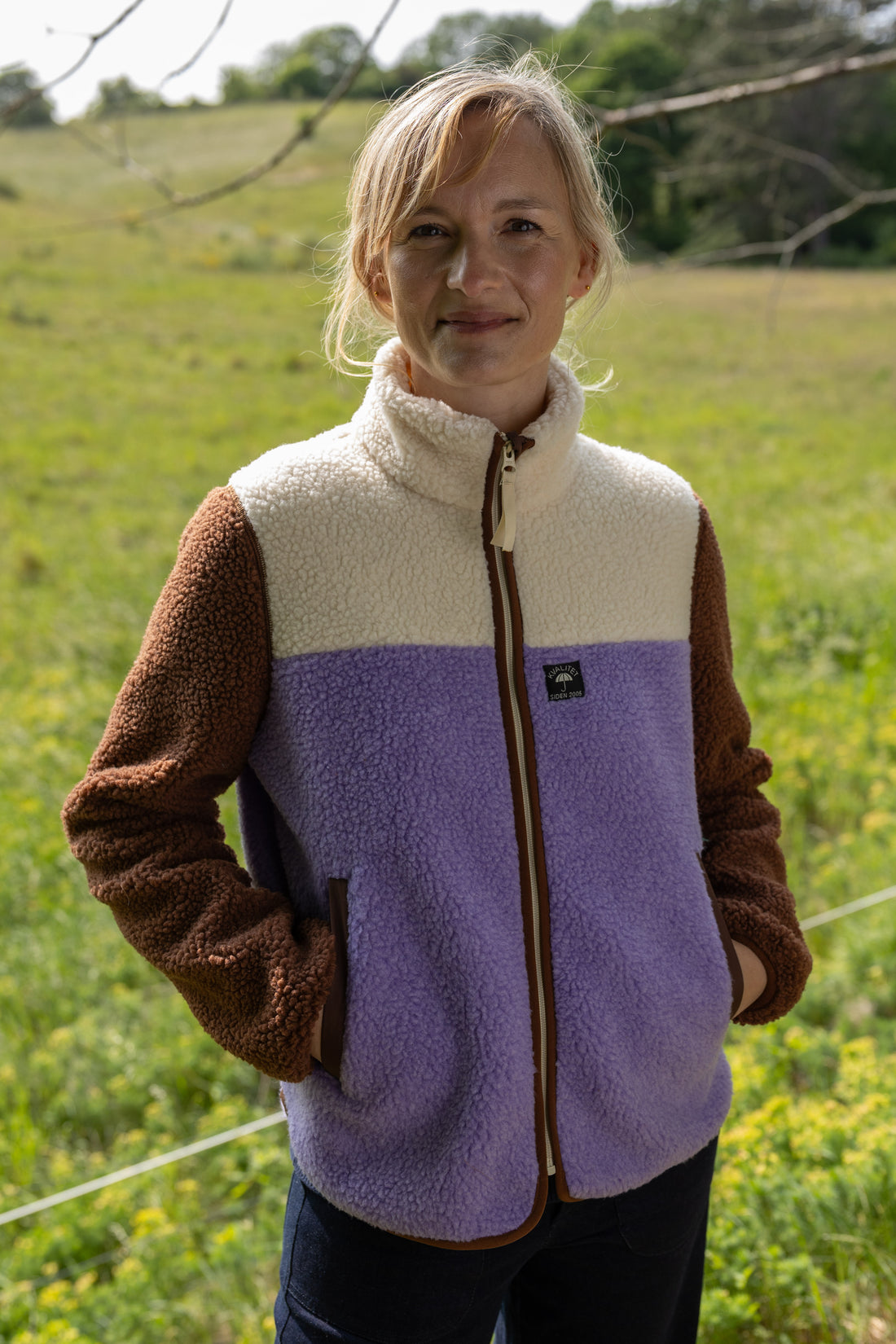 Lækker flerfarvet fleecejakke til kvinder