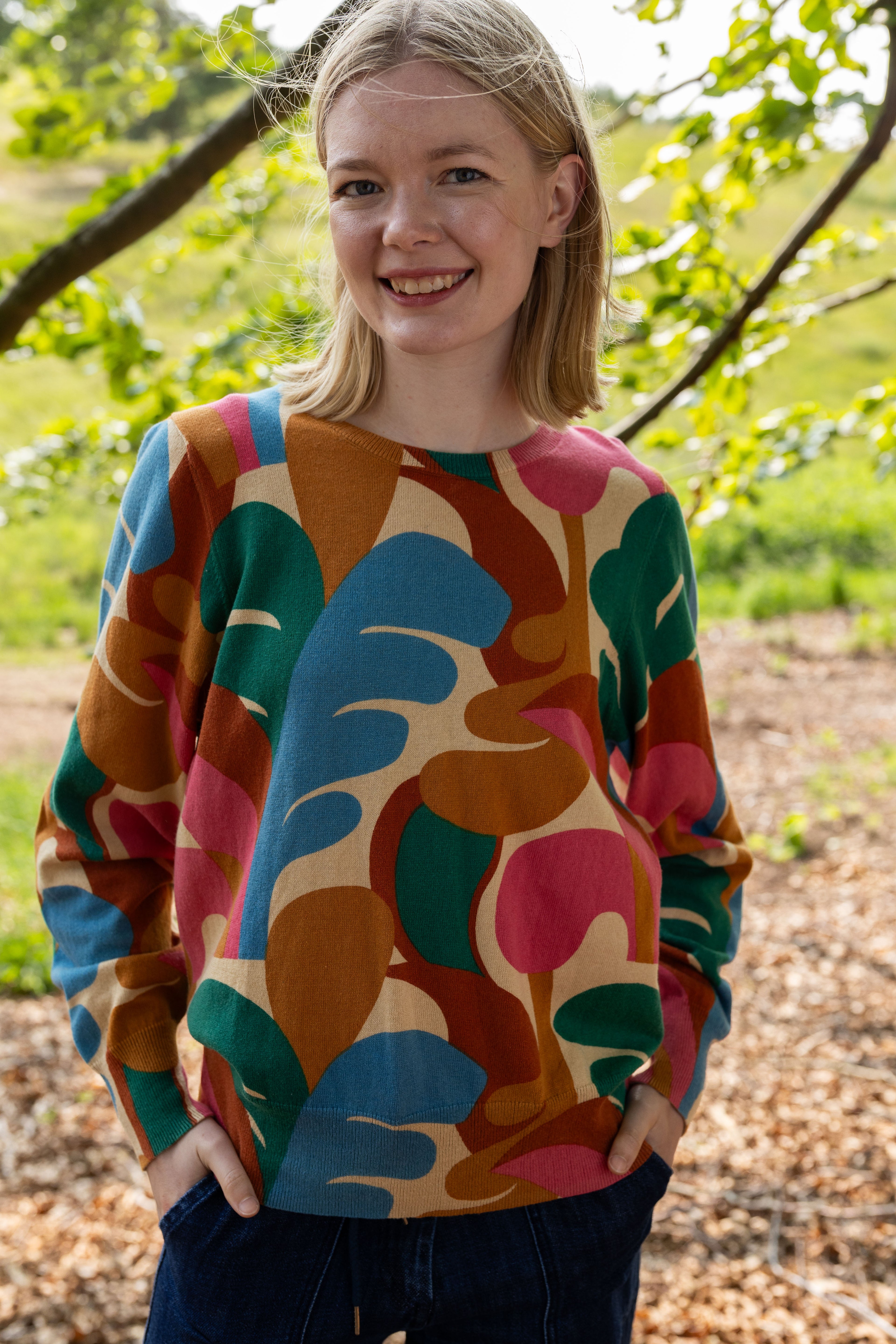 Lækker sweater i flot farverigt mønster til kvinder fra Danefæ