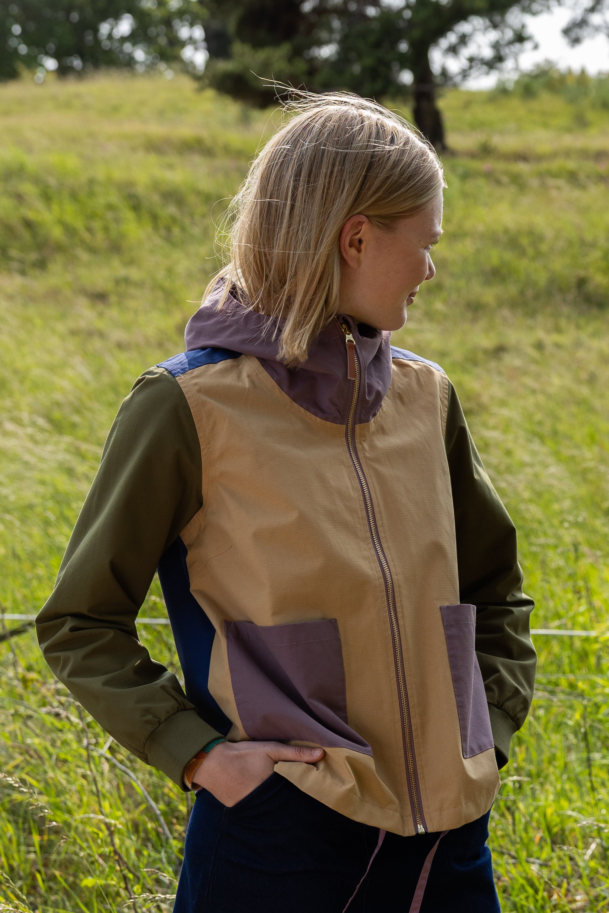 Smart multifarvet overgangsjakke til kvinder fra Danefæ