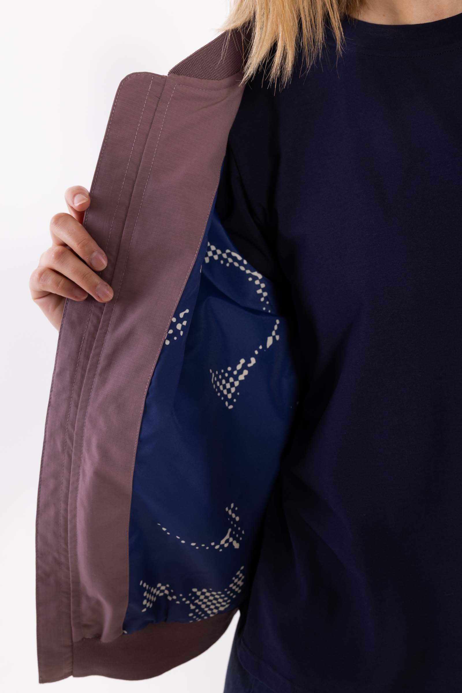 Fin kort overgangsjakke i mauve til kvinder